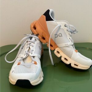 Cloudflyer 4 white/copper running shoes